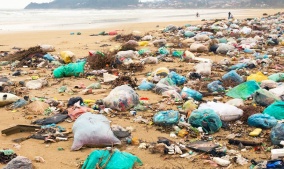 Kostarika želi postati prva zemlja koja zabranjuje svu jednokratnu plastiku.